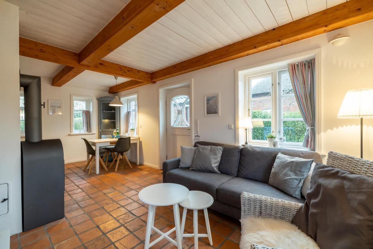Ferienwohnung Oldsum Eksteriør billede